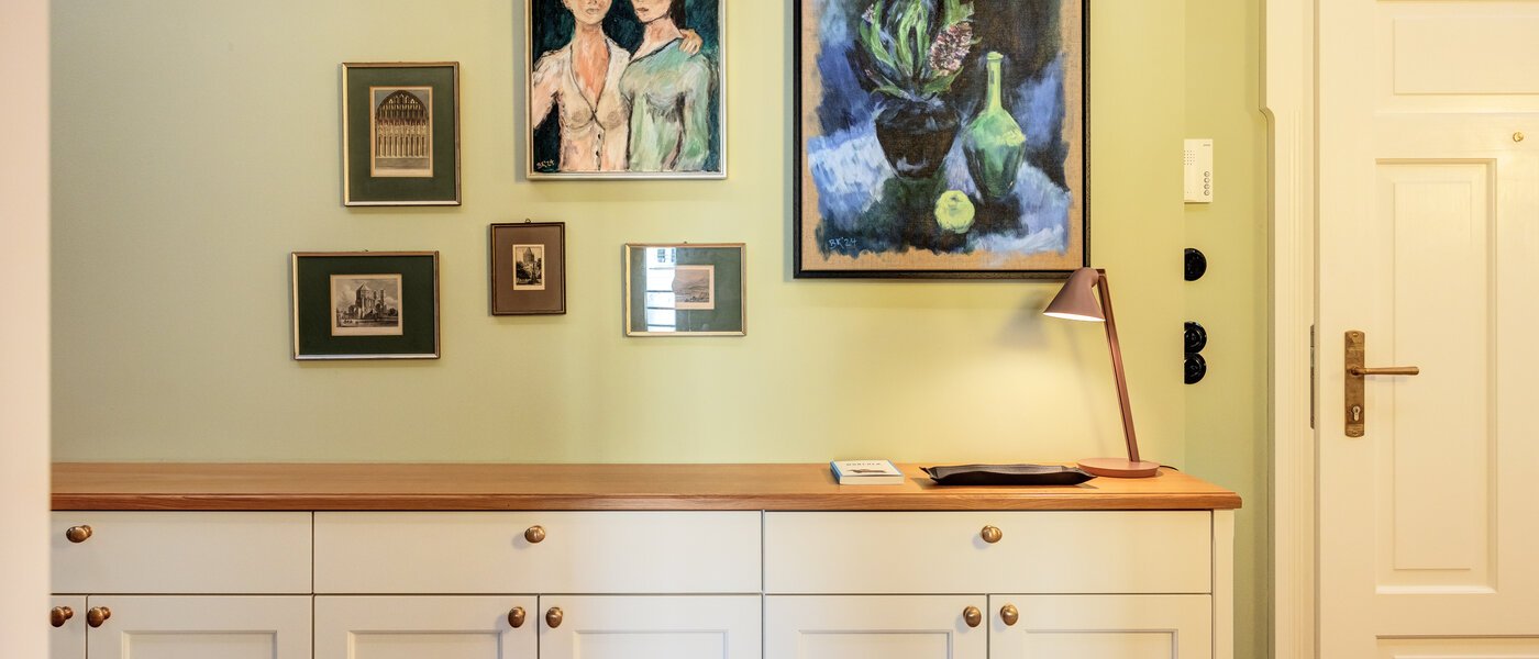 アティック・フラット（屋根裏） München Neuhausen 05 玄関入り口 14709