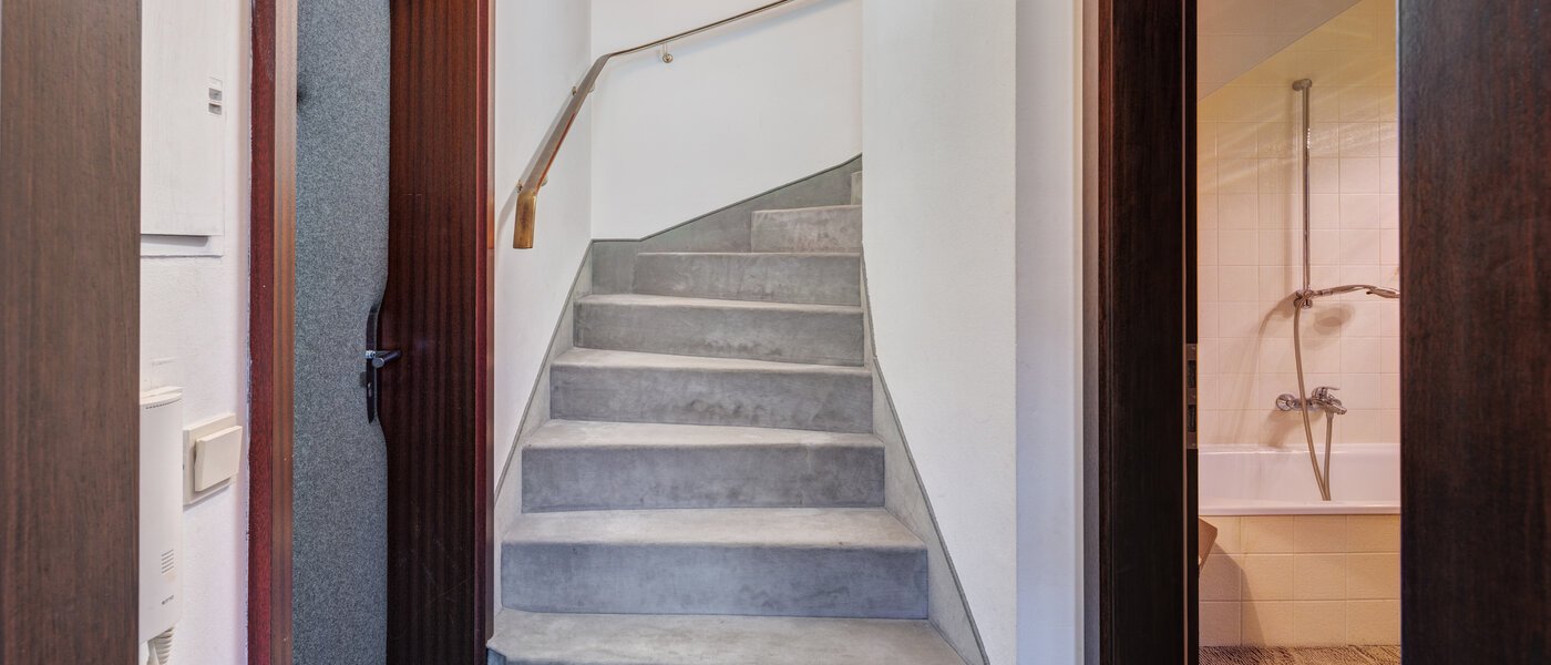 メゾネット・マンション（複数階にわたるマンション） München Maxvorstadt 03 玄関入り口 14710