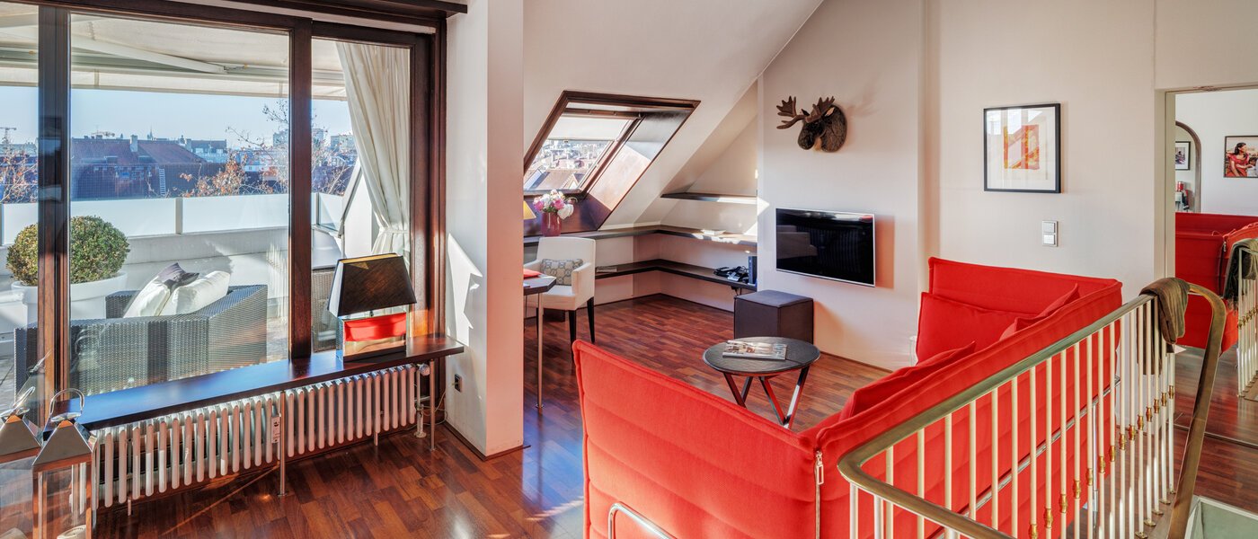 メゾネット・マンション（複数階にわたるマンション） München Maxvorstadt 02 リビングエリア 14710