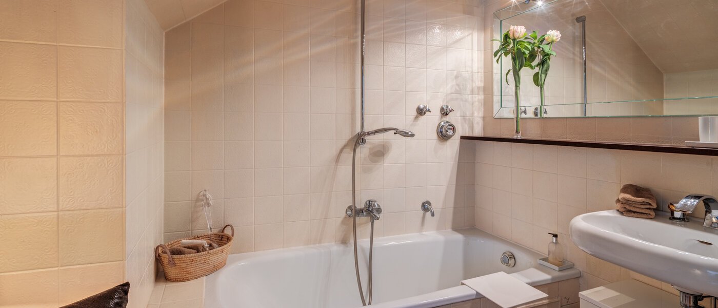 メゾネット・マンション（複数階にわたるマンション） München Maxvorstadt 02 1つめの浴室 14710