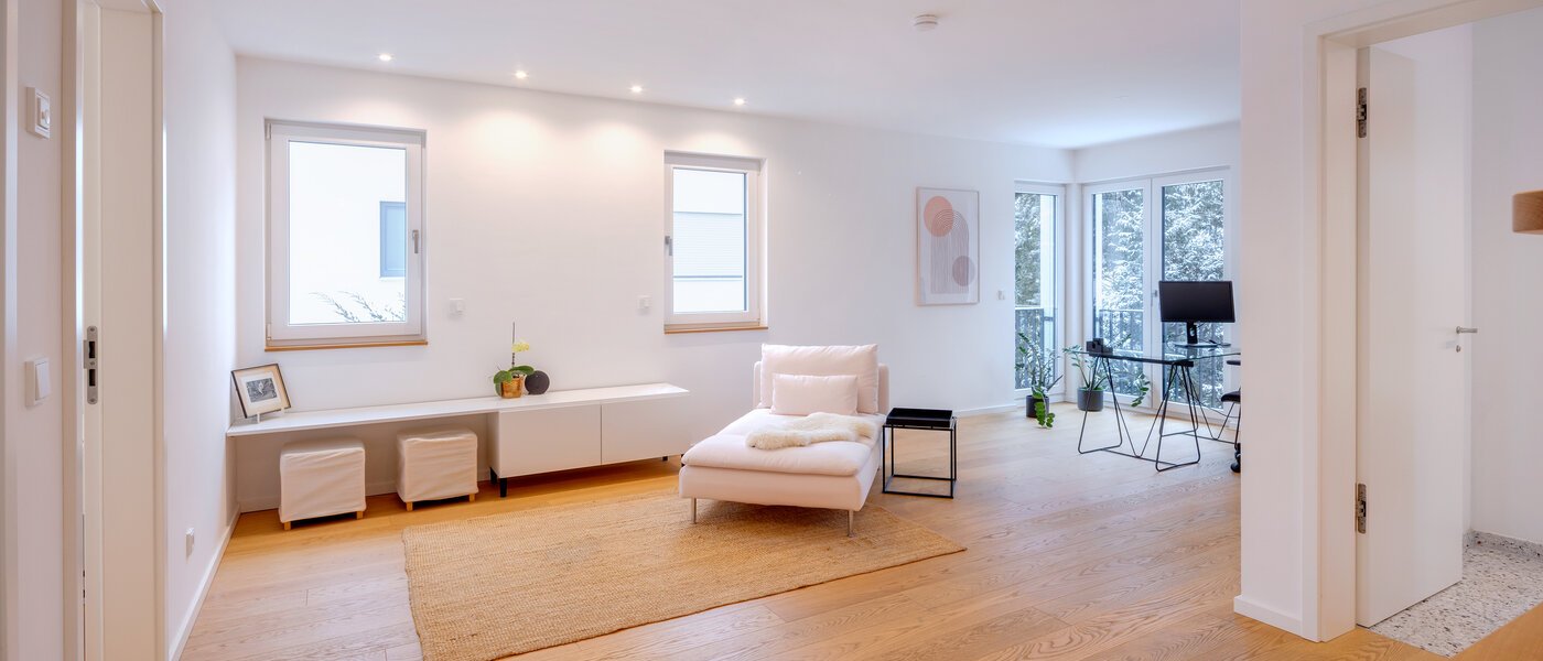 セミ・デタッチド・ハウス（一戸建てを二つに分けた家屋） München Pasing 01 ワーキングエリア 14721