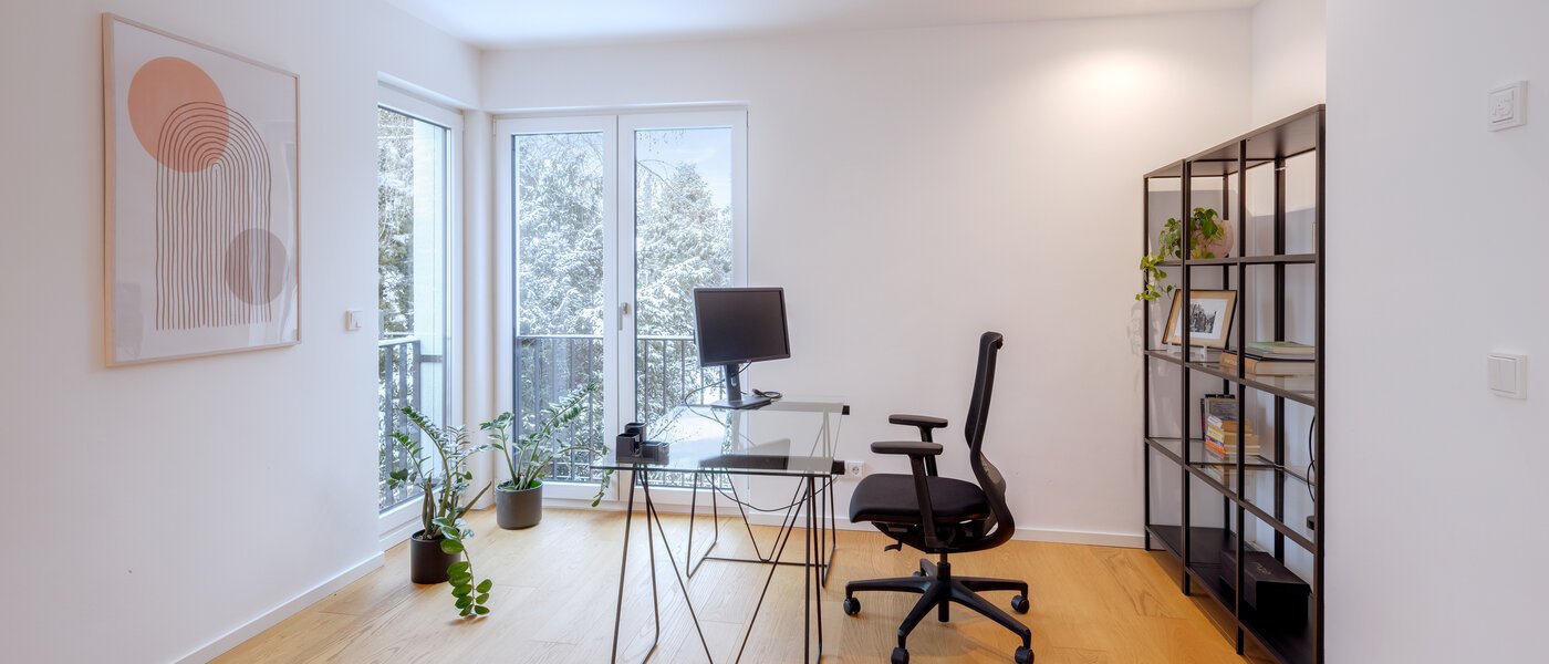 セミ・デタッチド・ハウス（一戸建てを二つに分けた家屋） München Pasing 02 ワーキングエリア 14721