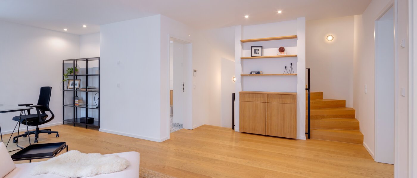 セミ・デタッチド・ハウス（一戸建てを二つに分けた家屋） München Pasing 04 ワーキングエリア 14721