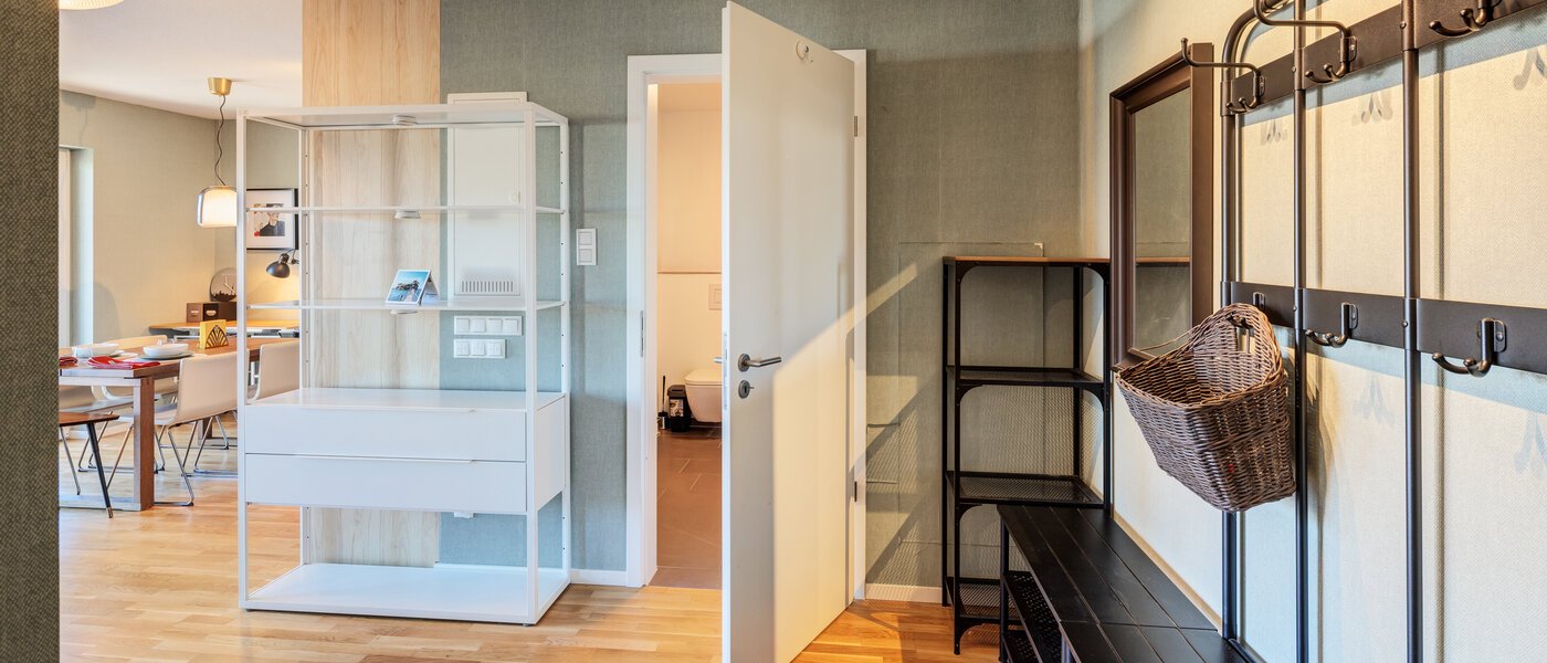 マンション Erding 03 玄関入り口 14722