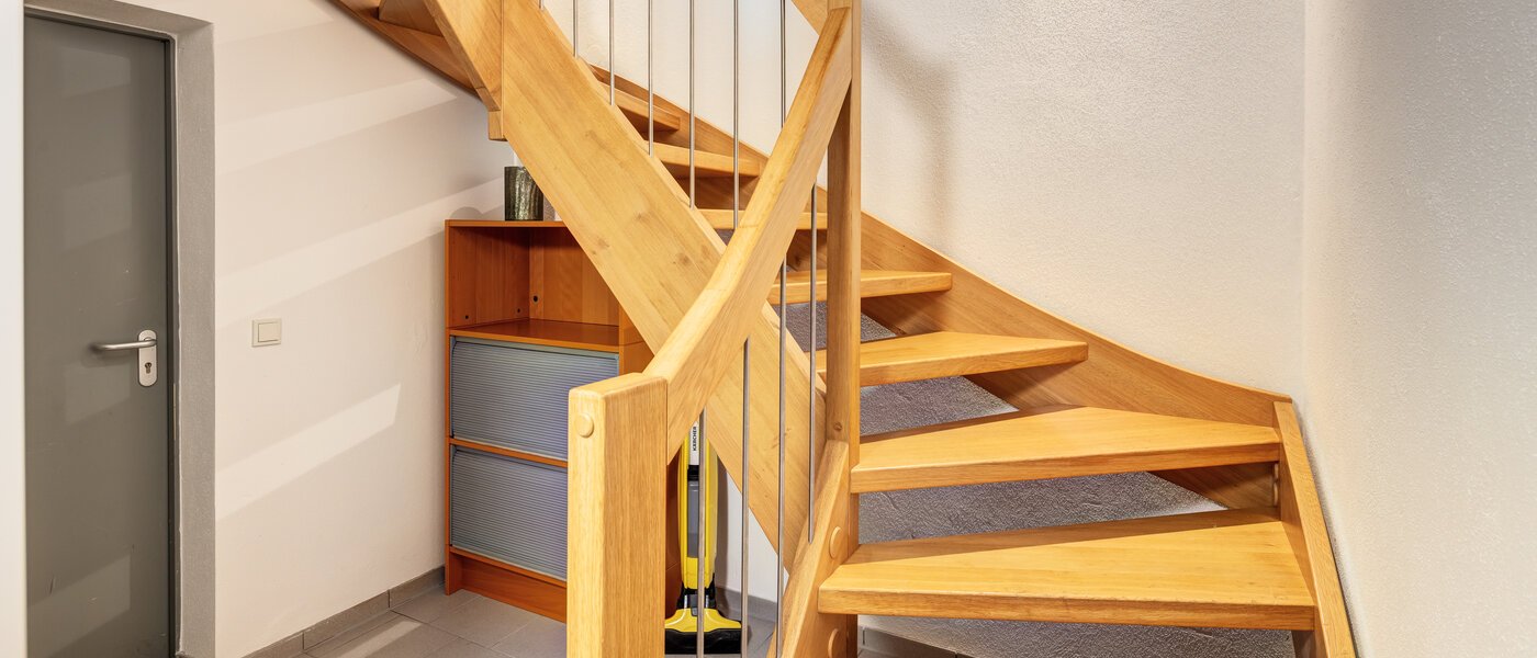 テラスハウス角住宅 München Untermenzing 08 玄関入り口 14723