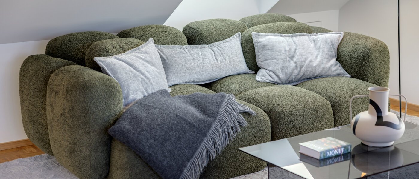 アティック・フラット（屋根裏） München Forstenried 03 リビングエリア 14733