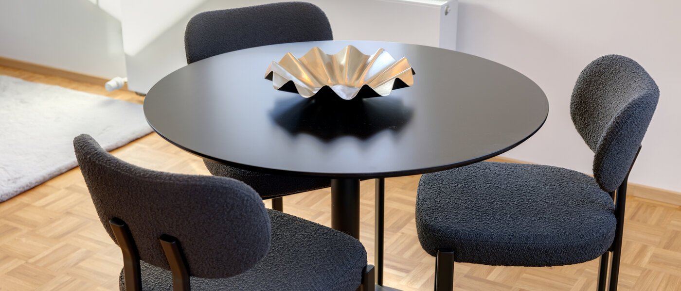 アティック・フラット（屋根裏） München Forstenried 05 リビングエリア 14733