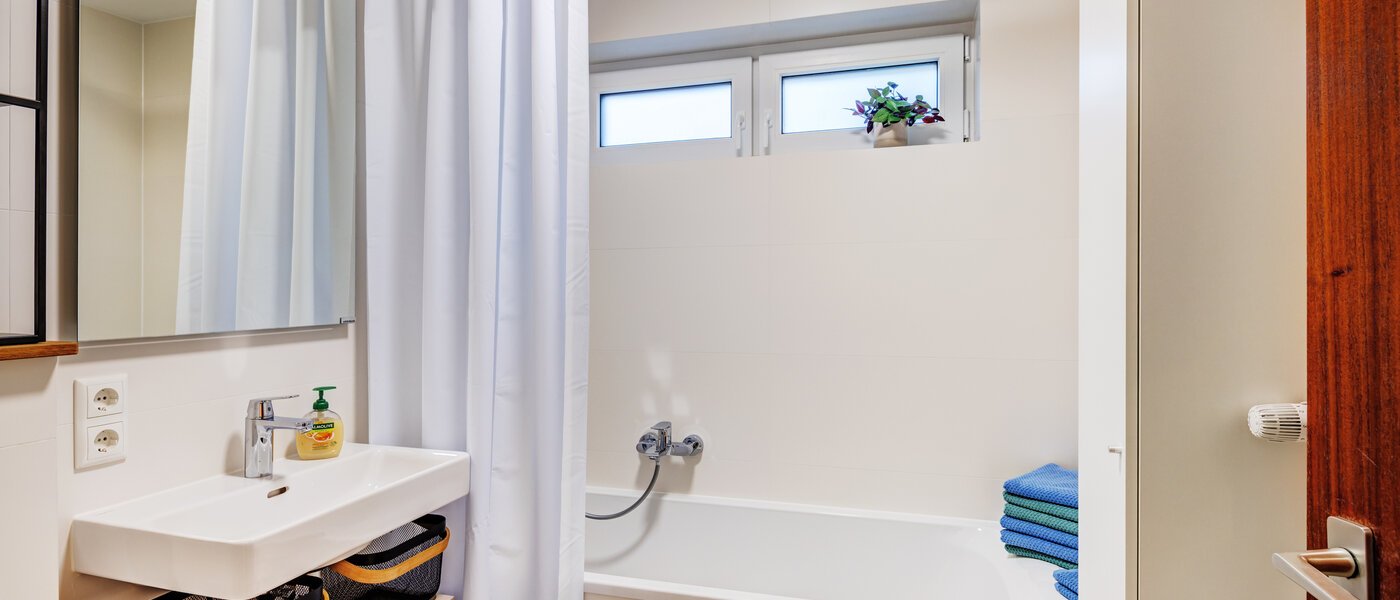 マンション München Trudering 01 1つめの浴室 14735