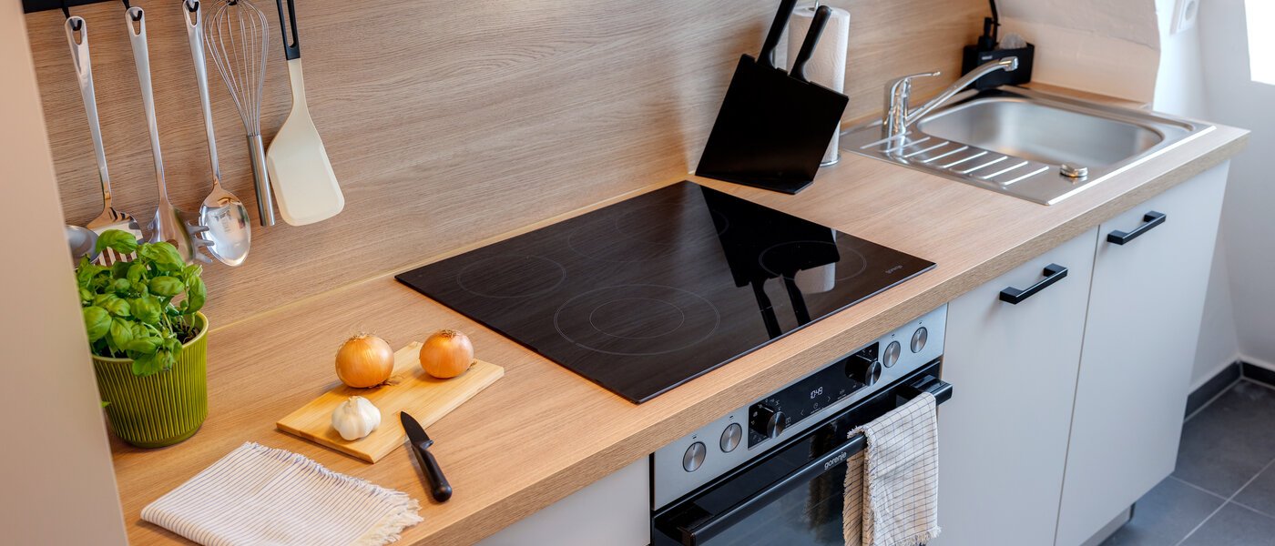 アティック・フラット（屋根裏） München Isarvorstadt 02 キッチン 14762