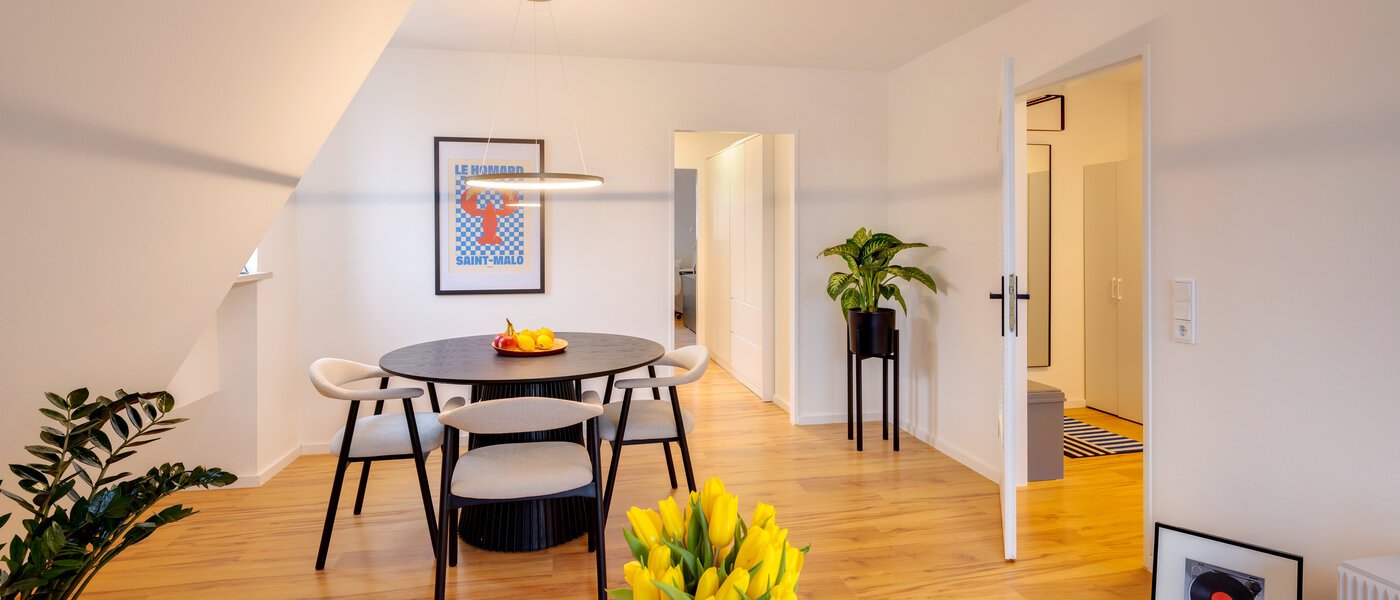 アティック・フラット（屋根裏） München Isarvorstadt 02 リビングエリア 14762