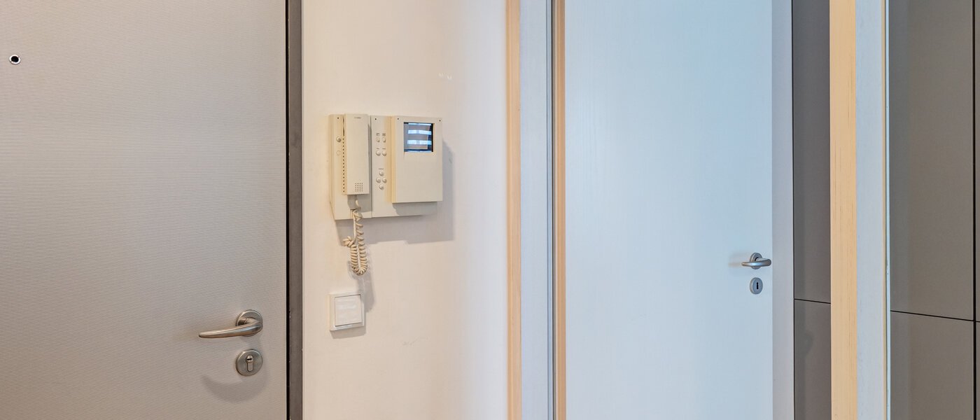 マンション München Maxvorstadt 02 玄関入り口 14769