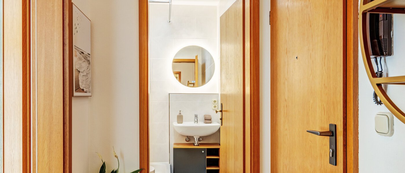 庭付き住宅 München Altperlach 01 玄関入り口 14773