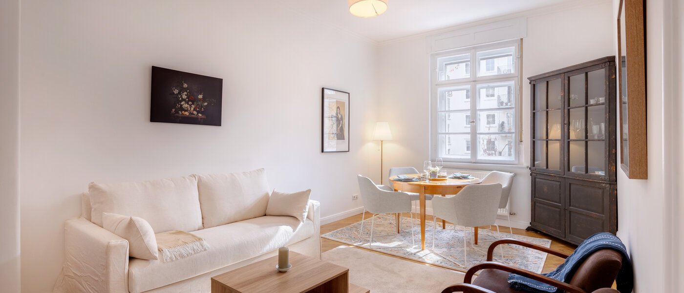 マンション München Maxvorstadt - Rund um den Josephplatz 01 リビングルーム 14777