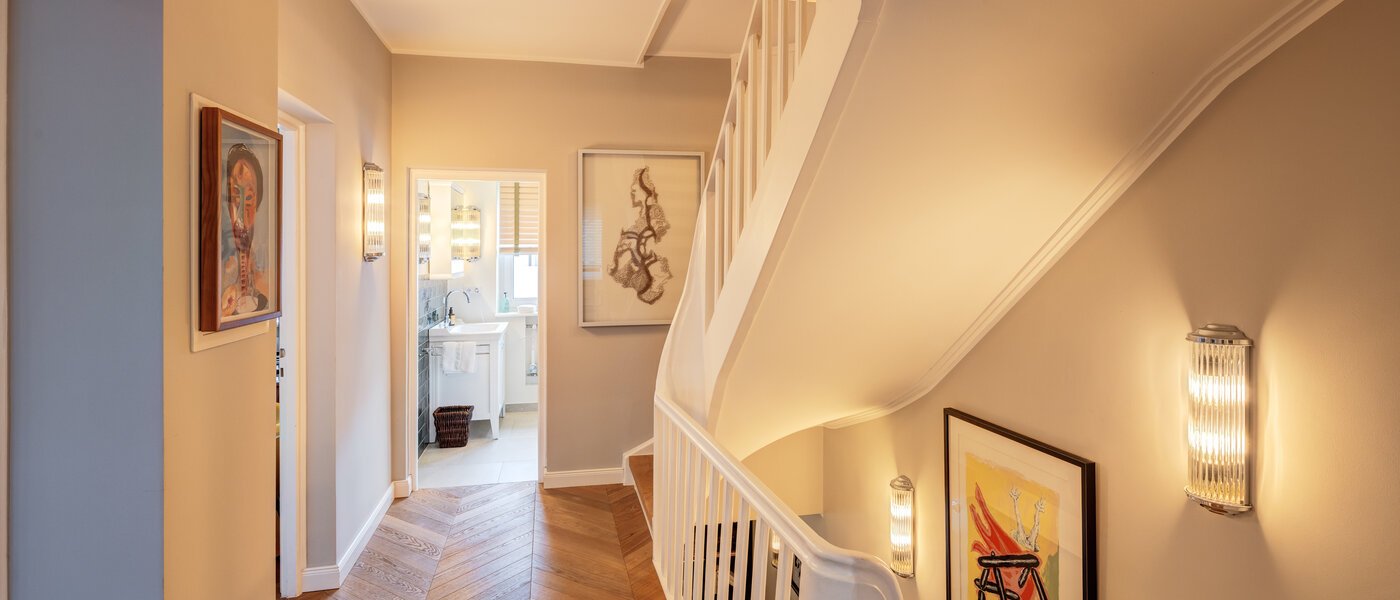 テラスハウス München Schwabing 07 玄関入り口 14779