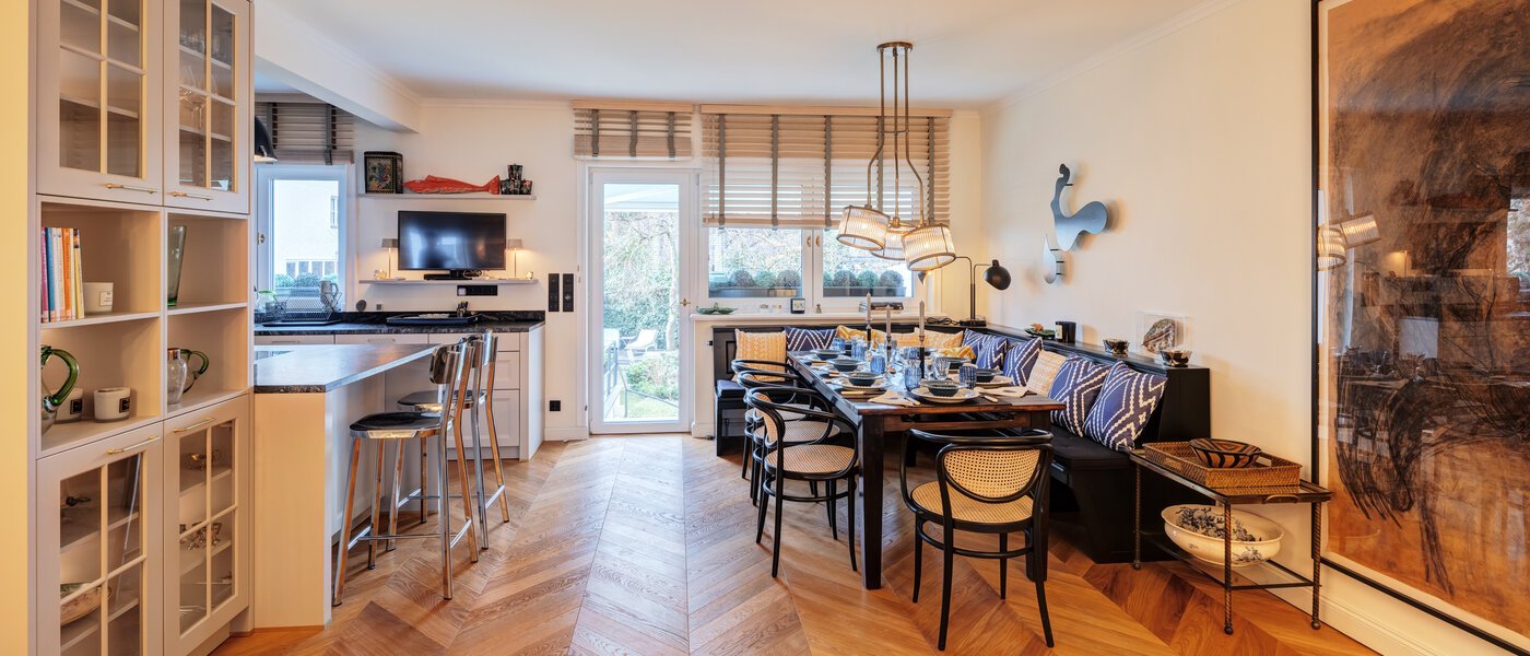 テラスハウス München Schwabing 01 ダイニングエリア 14779