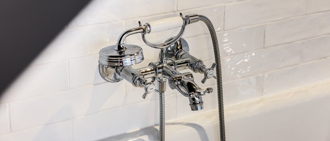 テラスハウス München Schwabing 02 1つめの浴室 14779