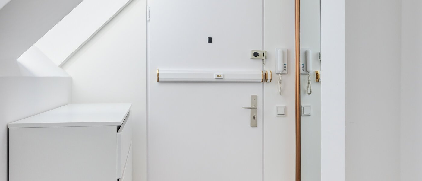 複層－回廊住宅 München Maxvorstadt 02 玄関入り口 14785