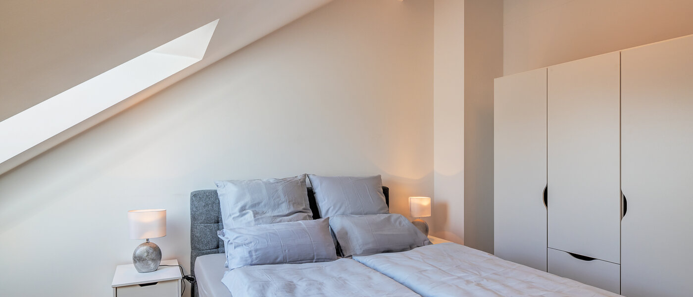 ペントハウス Aschheim 01 寝室 14787