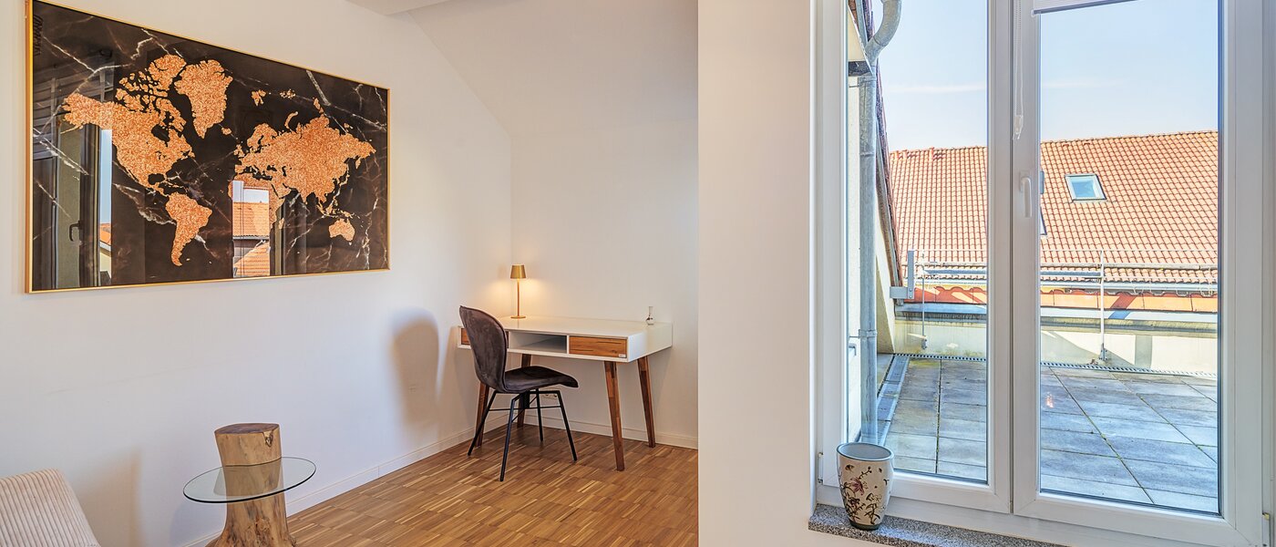 ペントハウス Aschheim 01 ワークルーム/ゲストルーム 14787