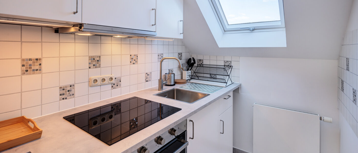 アティック・フラット（屋根裏） München Trudering 01 キッチン 14792