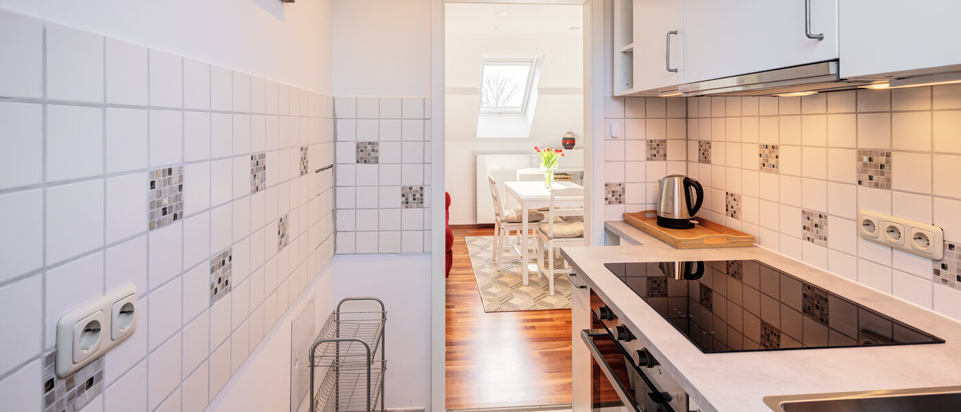 アティック・フラット（屋根裏） München Trudering 02 キッチン 14792