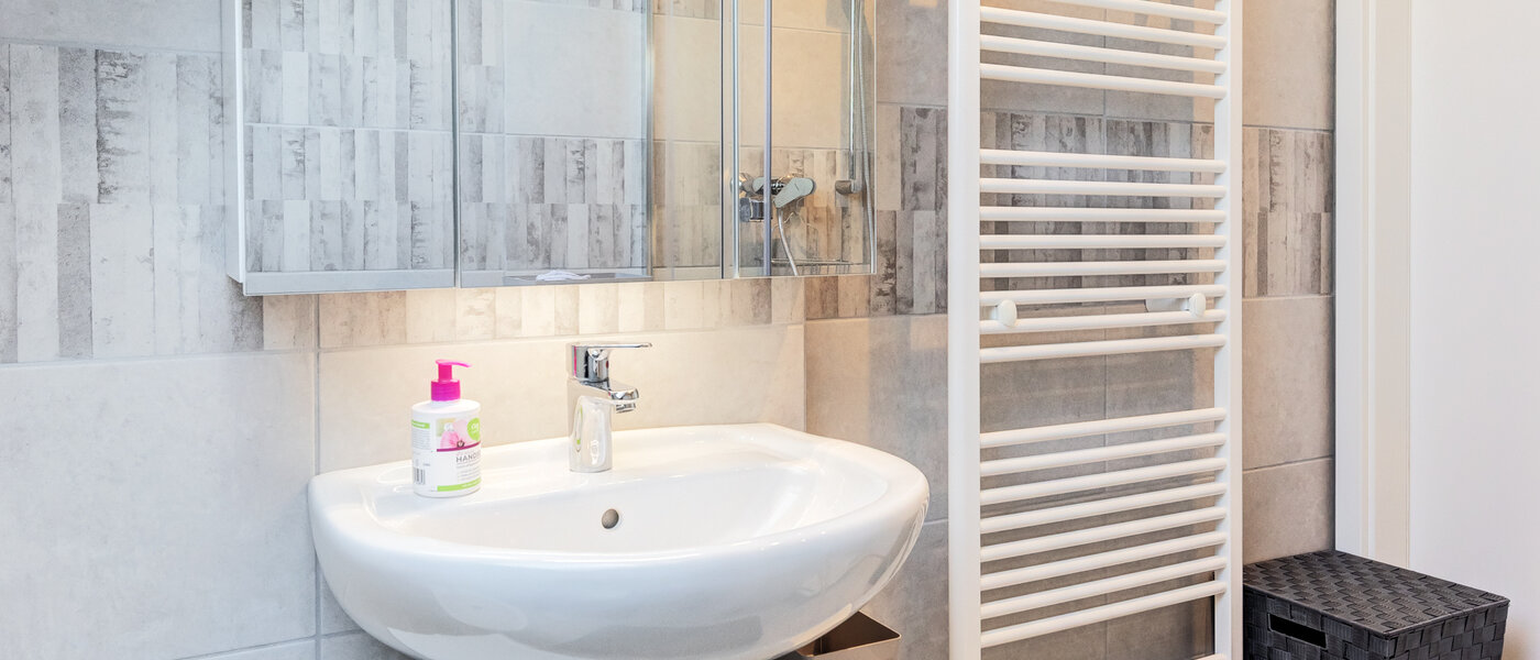 アティック・フラット（屋根裏） München Trudering 02 浴室 14792