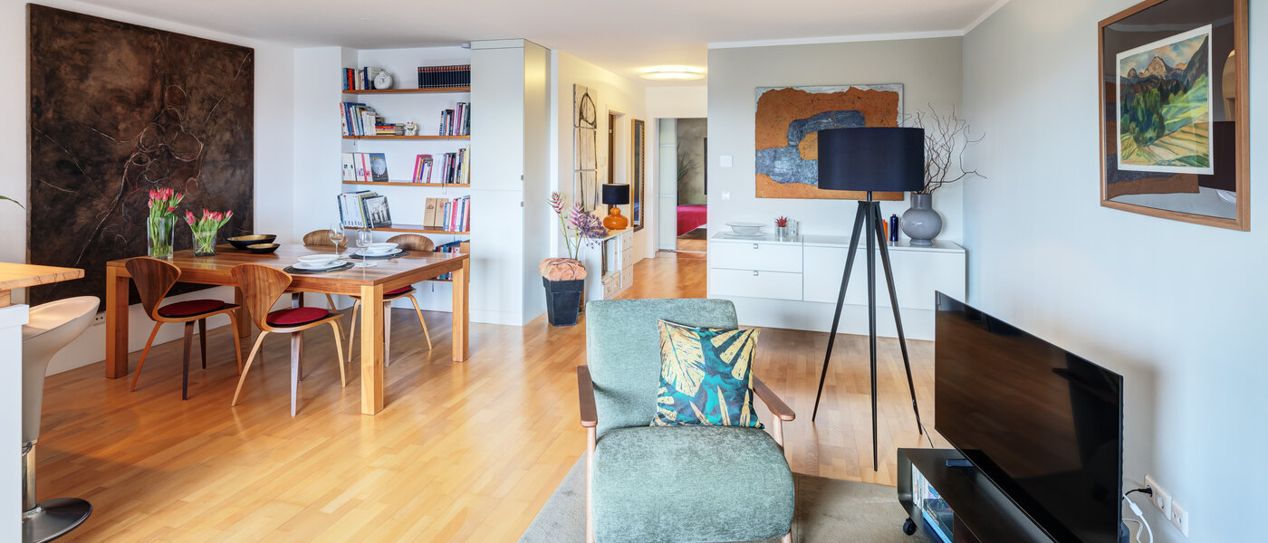 アティック・フラット（屋根裏） München Ludwigsvorstadt 04 リビングエリア 14803