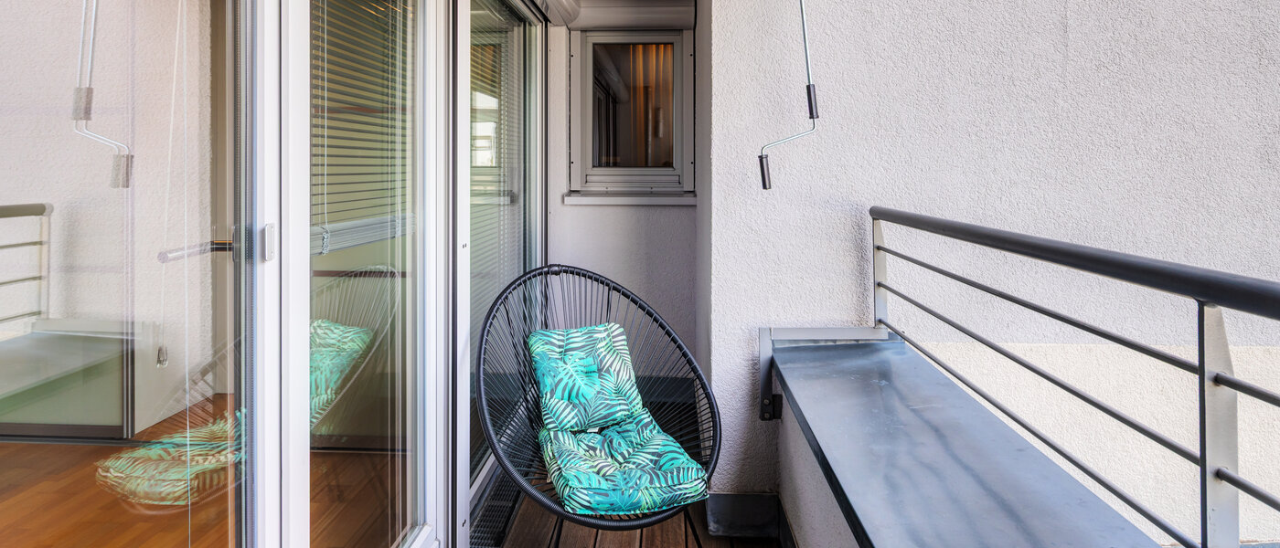 アティック・フラット（屋根裏） München Ludwigsvorstadt 04 2.ロッジア 14803