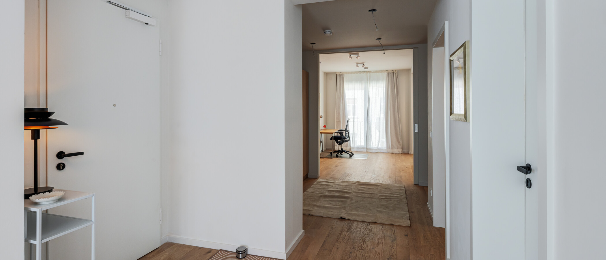 マンション München Neuhausen 02 玄関入り口 14804