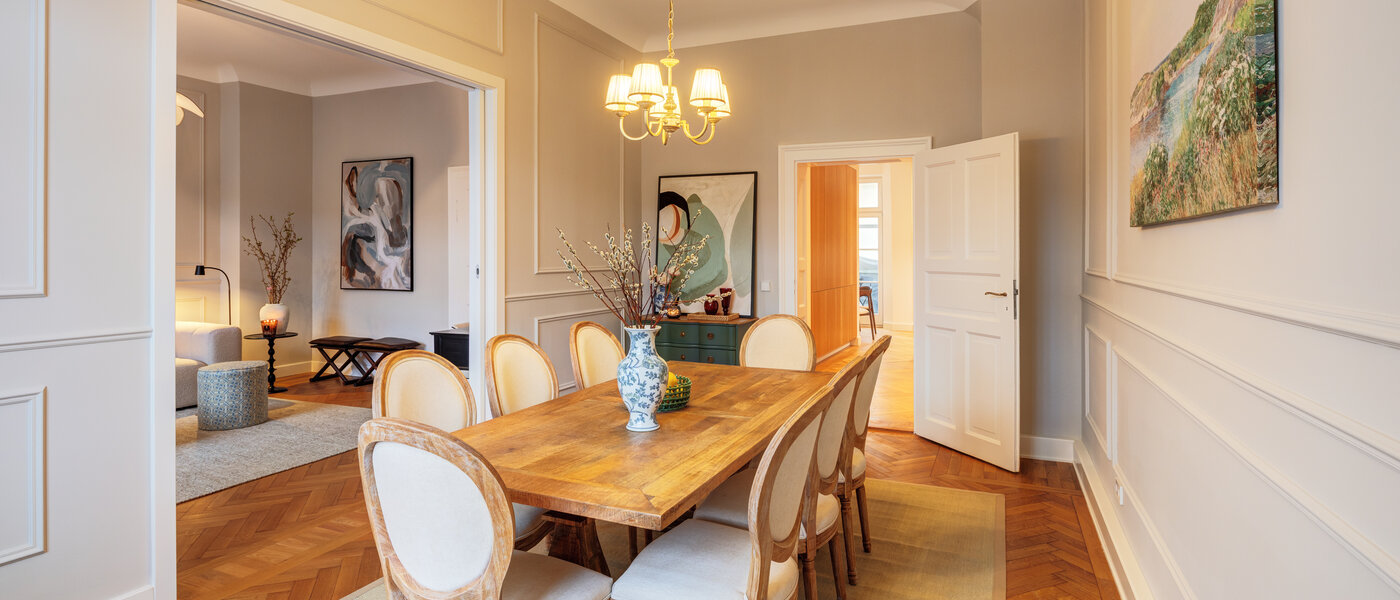 マンション München Altbogenhausen 01 ダイニングルーム 14814