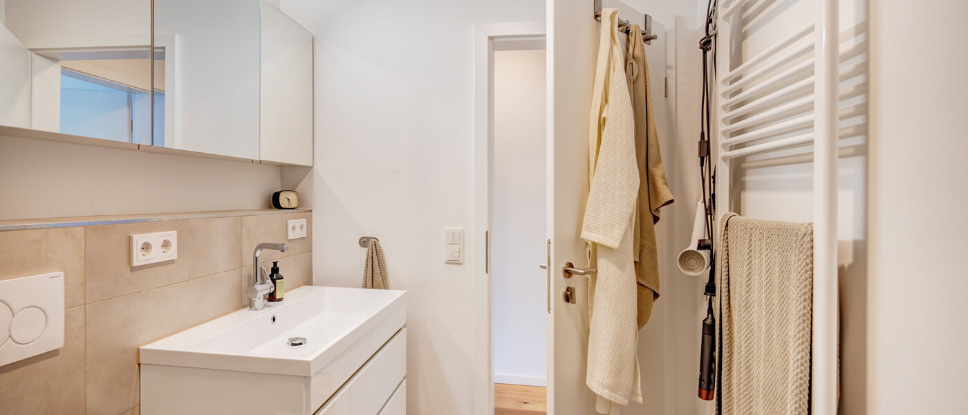 テラスハウス München Harlaching 03 1つめの浴室 14816