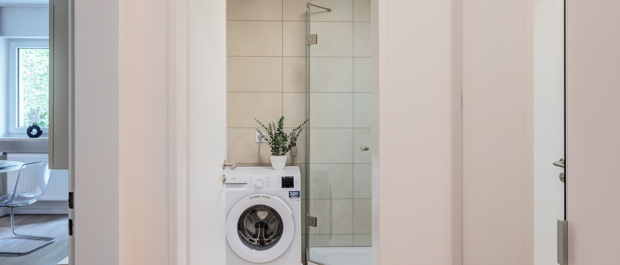 マンション München Schwabing-West 02 玄関入り口 14831