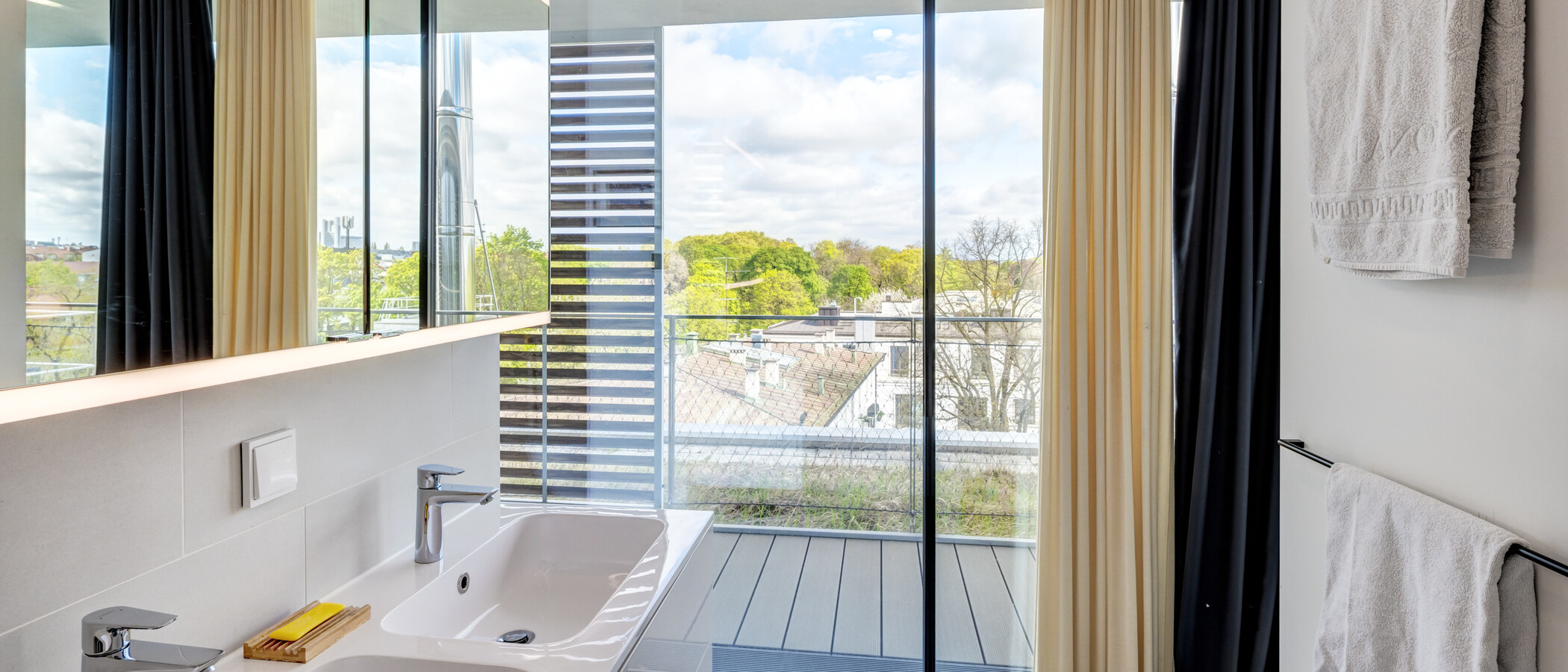 ペントハウス住宅 München Haidhausen 03 1つめの浴室 14832