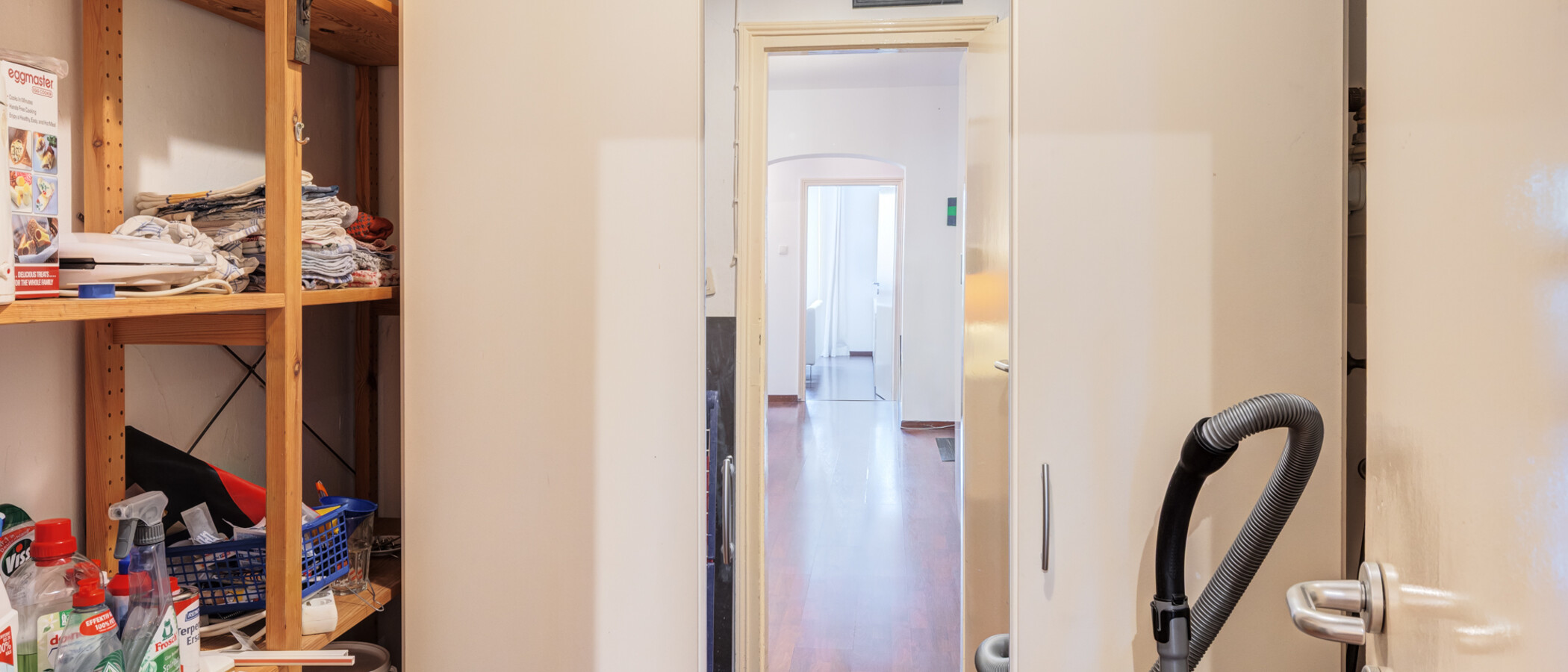 マンション München Schwabing (links der Leopoldstraße) 01 貯蔵室 14839
