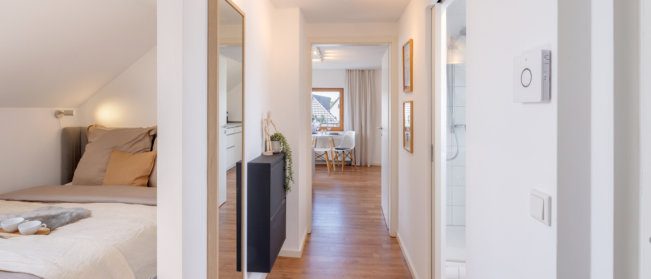 アティック・フラット（屋根裏） München Daglfing 01 玄関入り口 14852