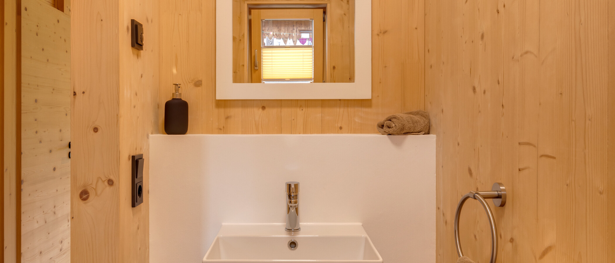 一戸建て Miesbach 01 ゲスト用 WC 14887