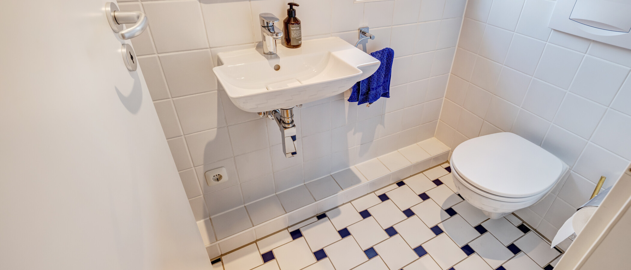 複層住宅 München Maxvorstadt 02 ゲスト用 WC 14890
