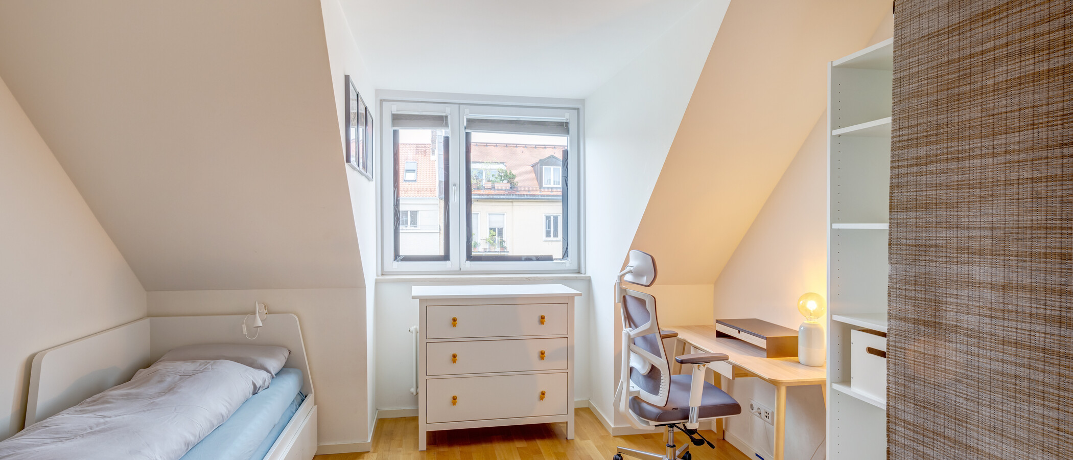 メゾネット・マンション（複数階にわたるマンション） München Schwabing 01 子供部屋 14908