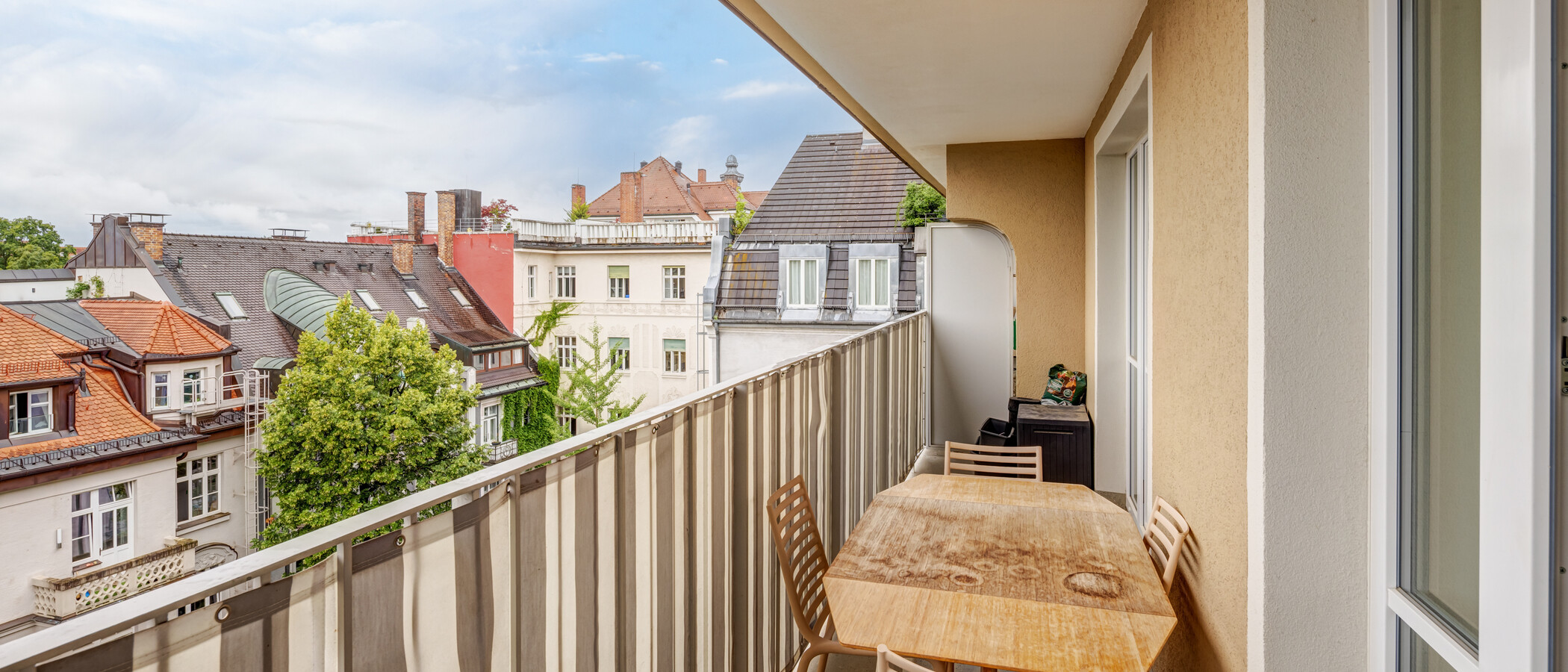 メゾネット・マンション（複数階にわたるマンション） München Schwabing 01 ベランダ 14908