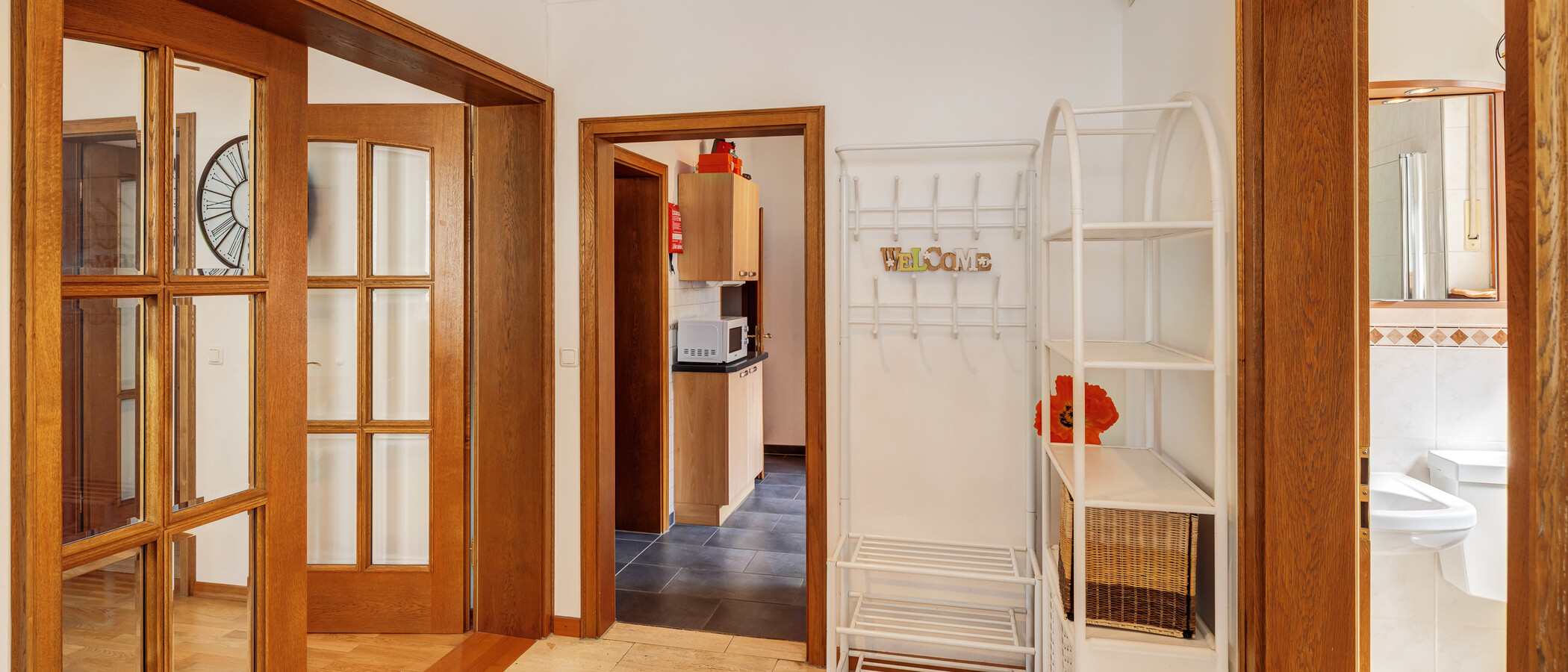 家屋 Gmund am Tegernsee 06 玄関入り口 14912
