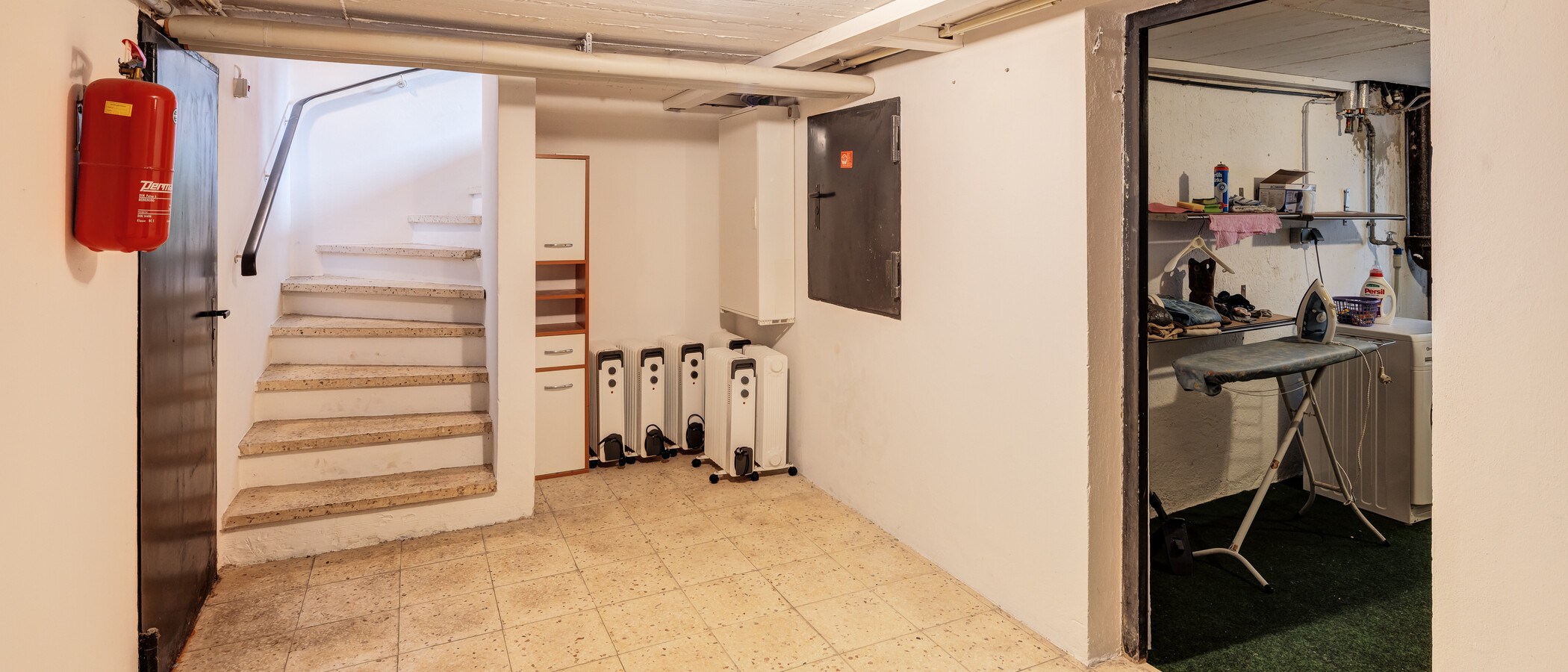 家屋 Gmund am Tegernsee 08 玄関入り口 14912