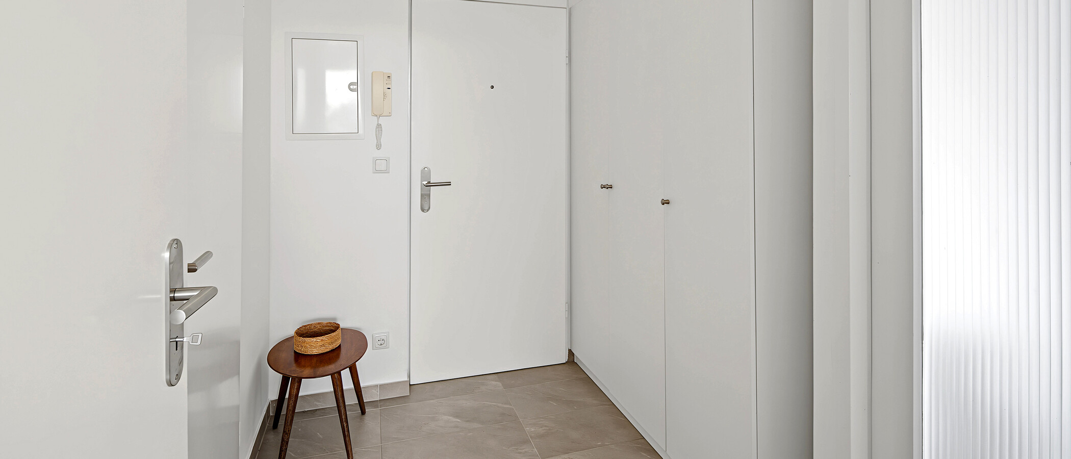 マンション München Arabellapark 01 玄関入り口 14958