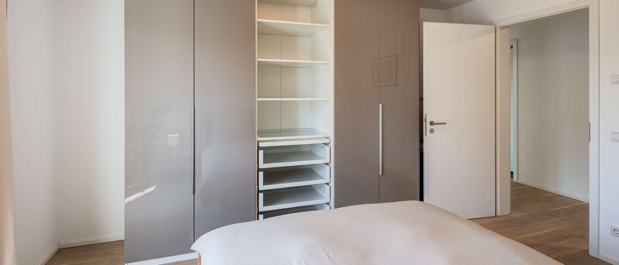 マンション München Neuaubing 02 1. 寝室 14970