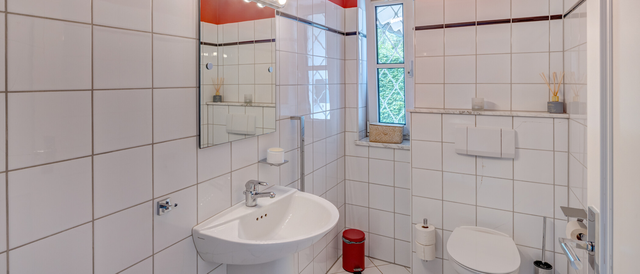 一戸建て Feldafing 01 ゲスト用 WC 14981