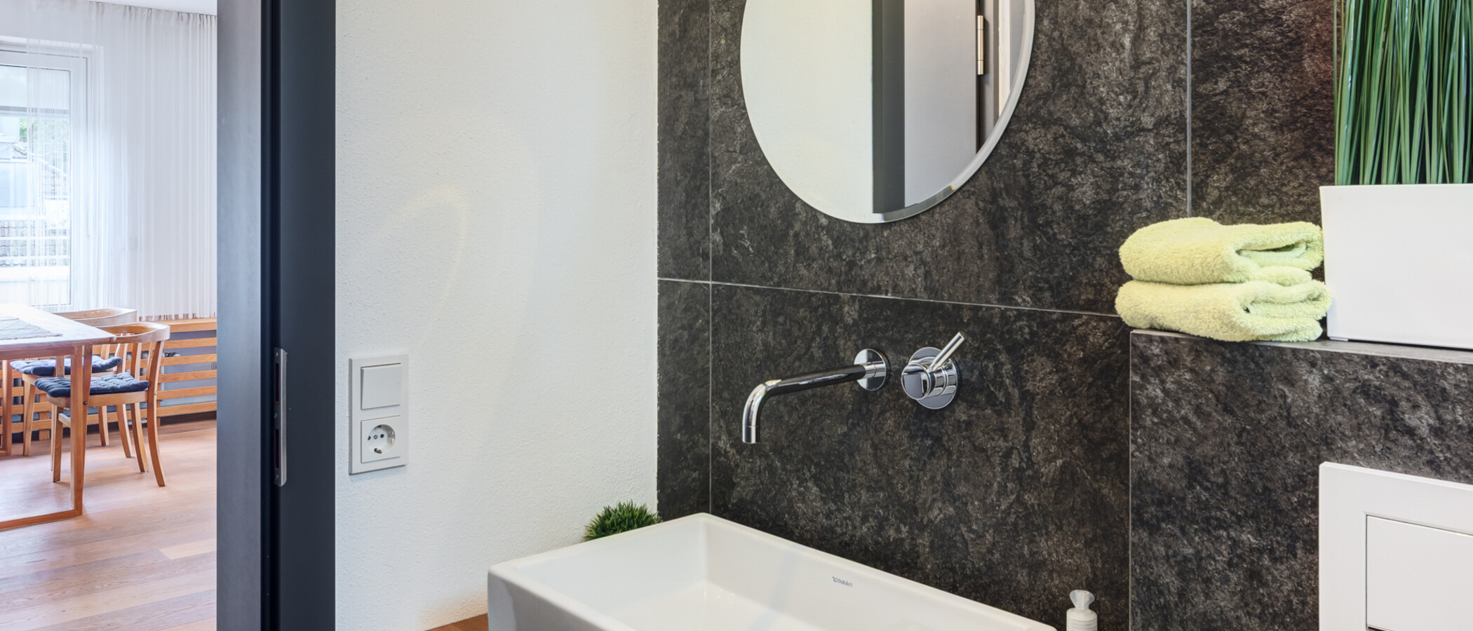 ペントハウス München Solln 02 ゲスト用 WC 15010