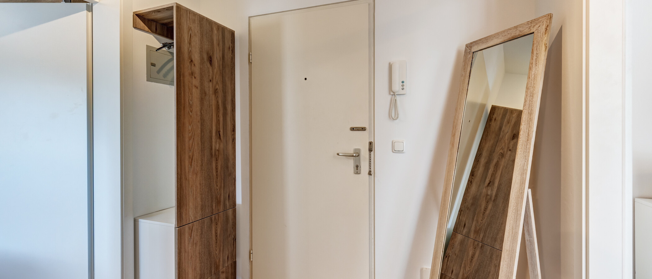 マンション München Neuperlach 04 玄関入り口 15020