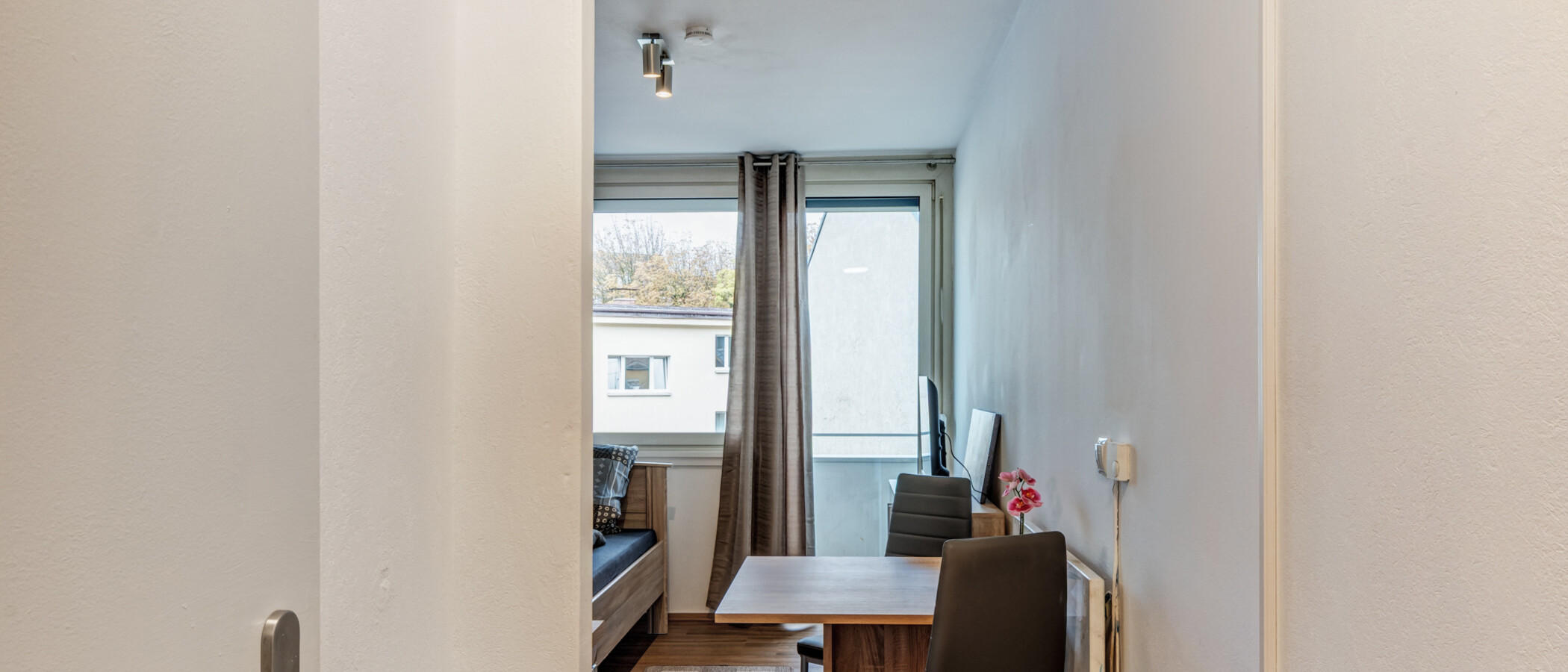 アパルトマン München Maxvorstadt - Universitätsviertel 02 玄関入り口 15042