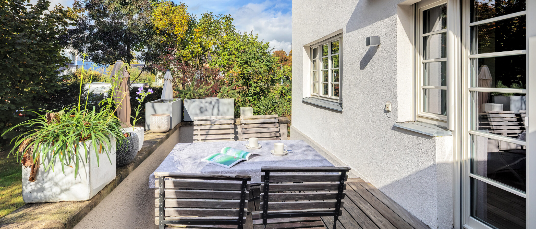 テラスハウス角住宅 München Nymphenburg 03 テラス・ポーチ 15047