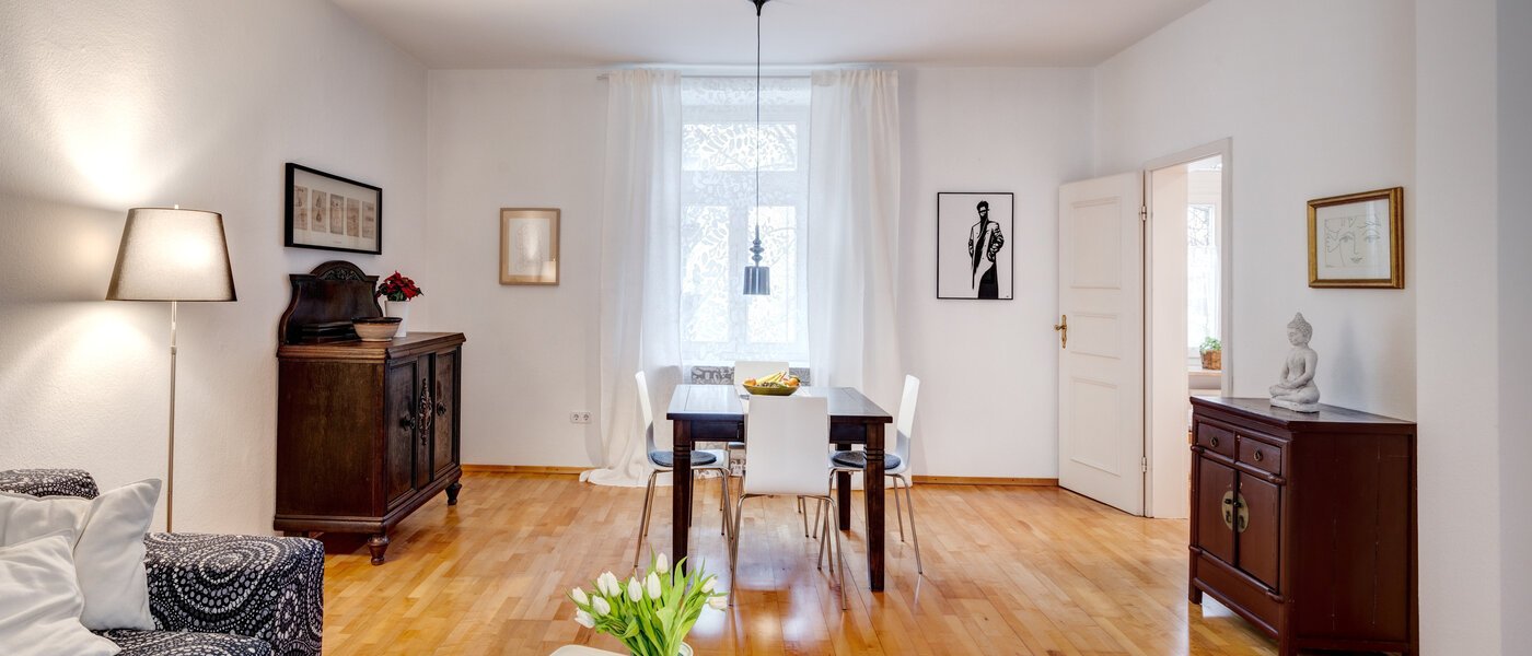 マンション München Neuhausen 02 リビングルーム 1537