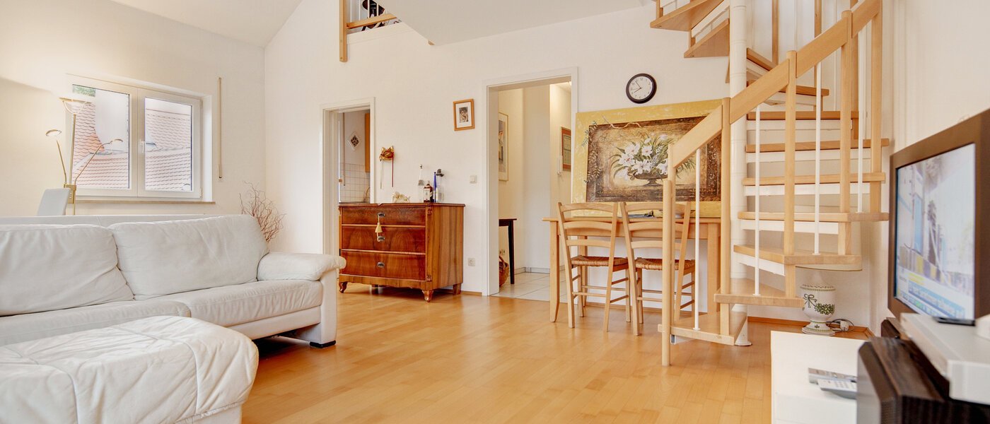 メゾネット・マンション（複数階にわたるマンション） München Waldtrudering 03 リビングルーム 1557